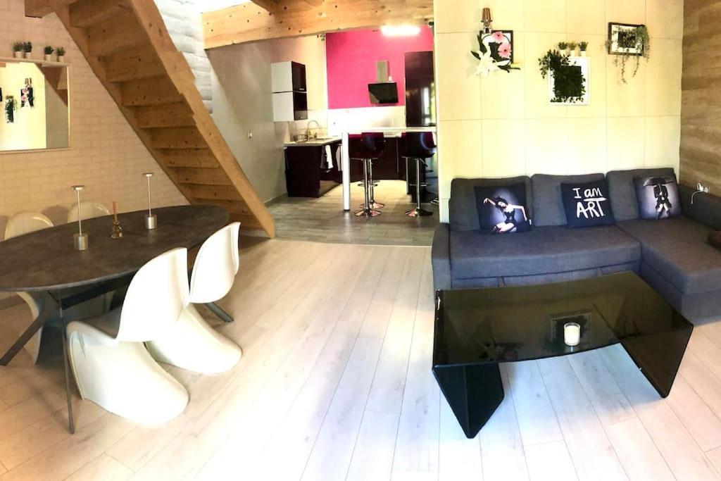 Apartamento Duplex Atypique 20' De Toulouse Leguevin Exterior foto
